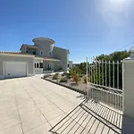 Lorida - Piscine Privee Willa